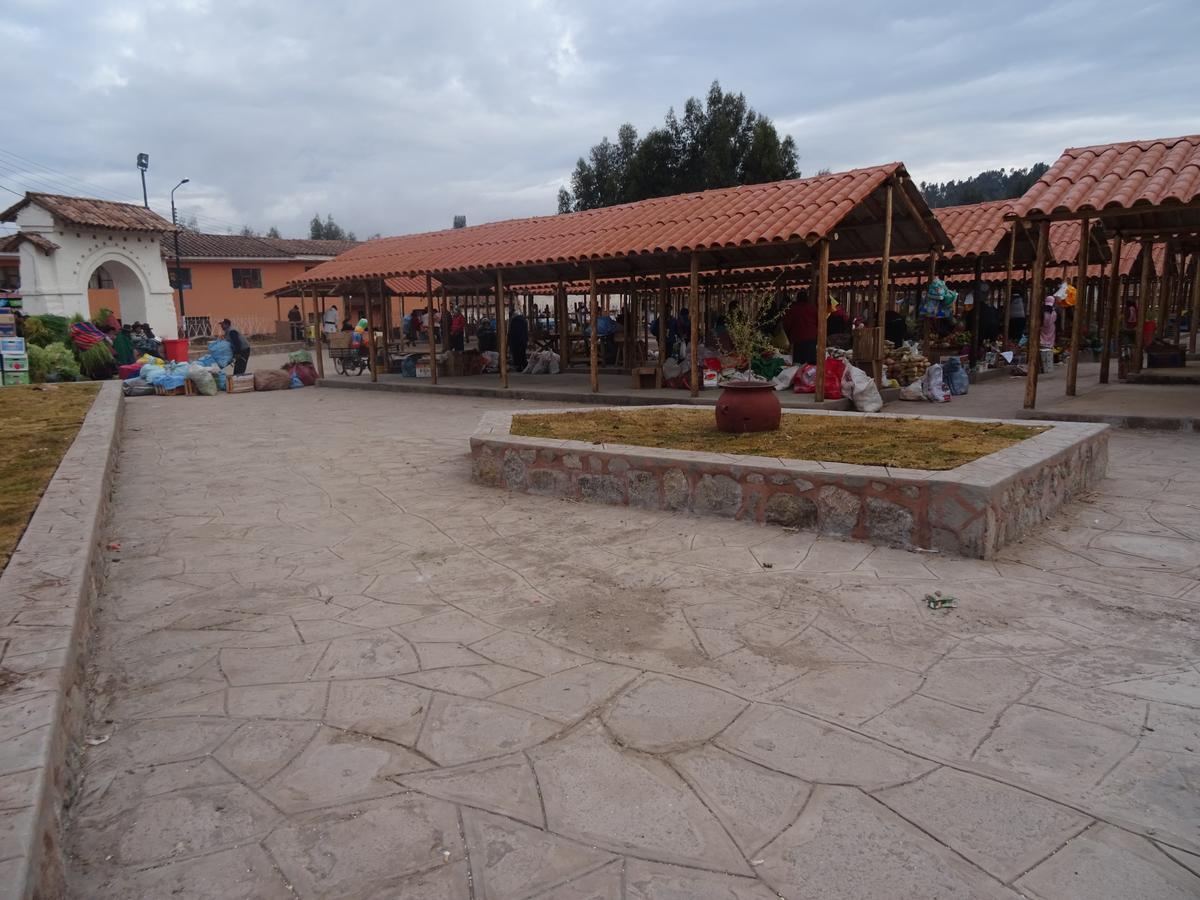 Hospedaje Encanto De Chinchero Chincheros  ภายนอก รูปภาพ