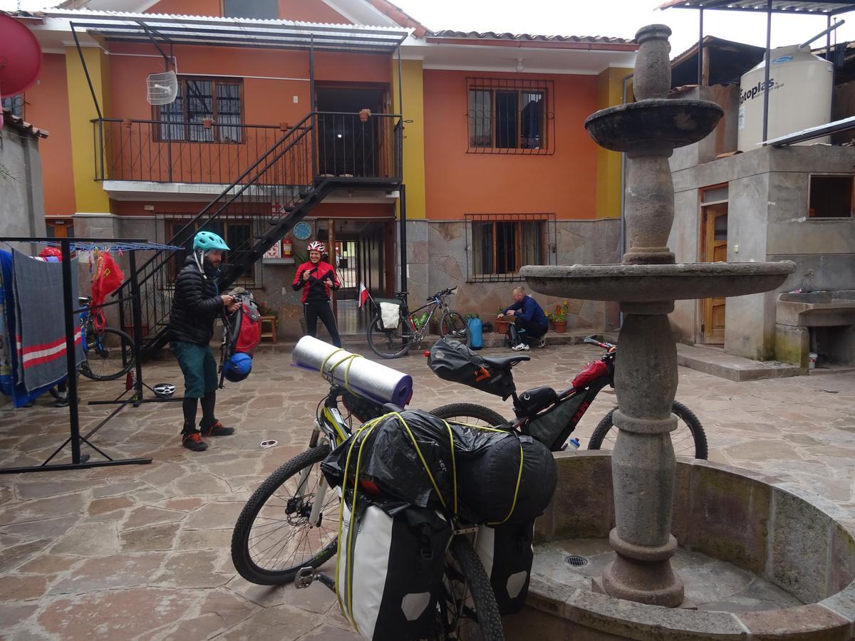 Hospedaje Encanto De Chinchero Chincheros  ภายนอก รูปภาพ